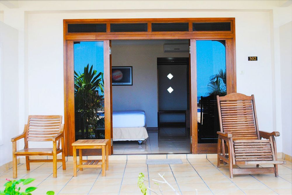 Lombok Beach Villa Mangsit Extérieur photo
